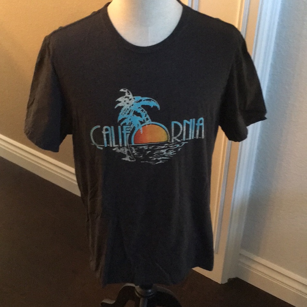 Levi’s California tee